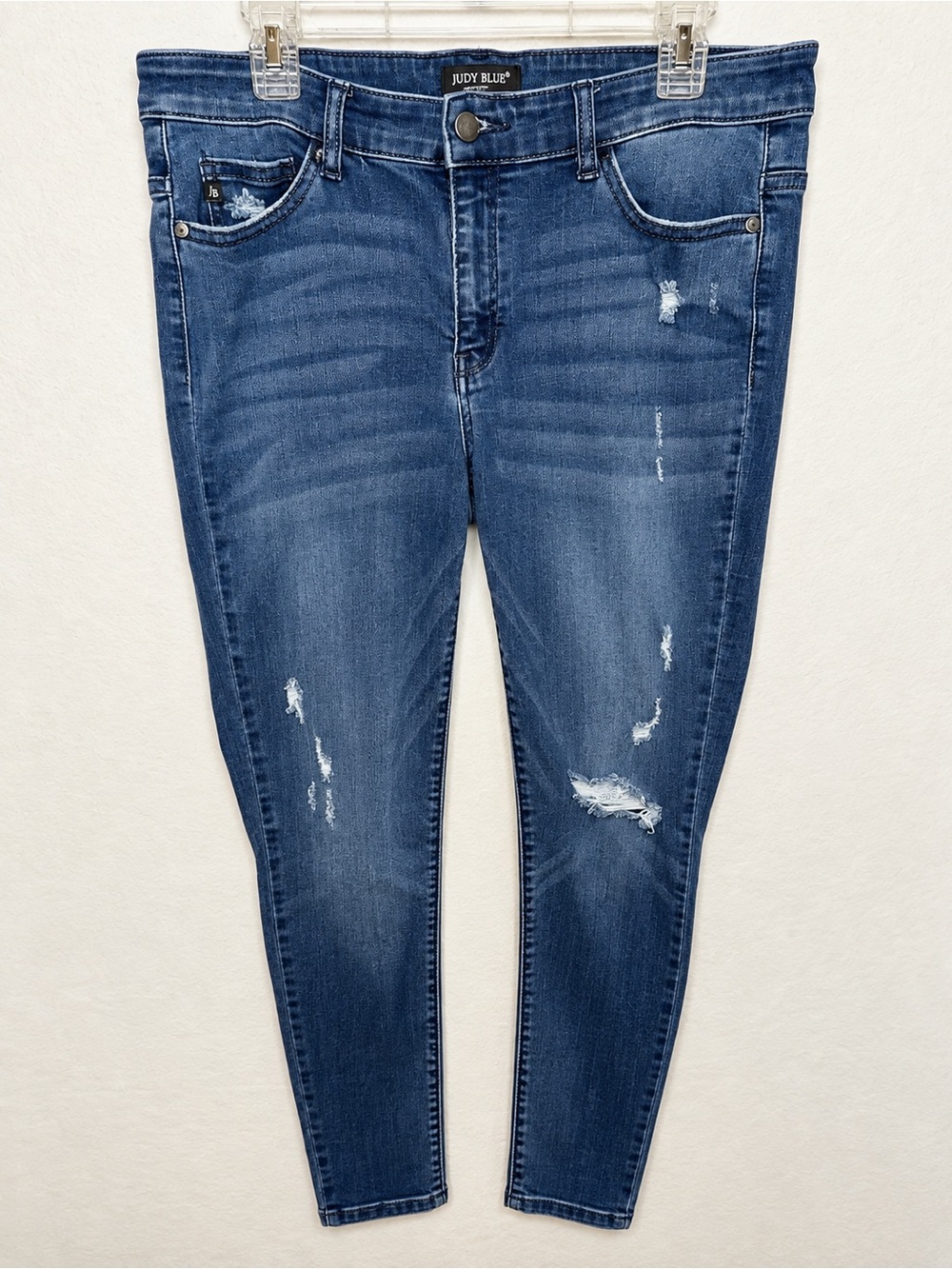 Judy Blue Women’s Skinny Fit Jeans Size 13/31 Distressed Medium Wash